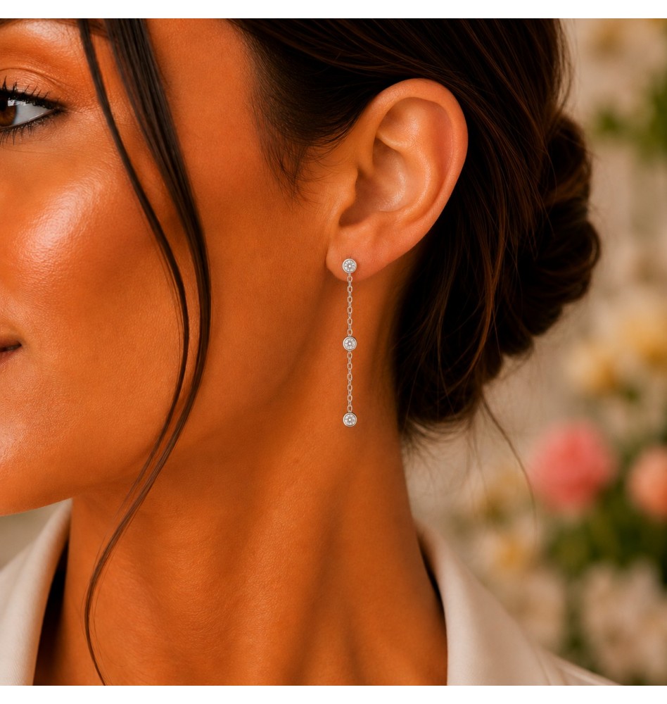 Par de pendientes largos cadena oro blanco y diamantes