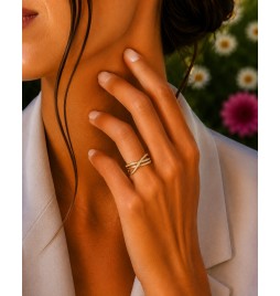Anillo entrelazado con...