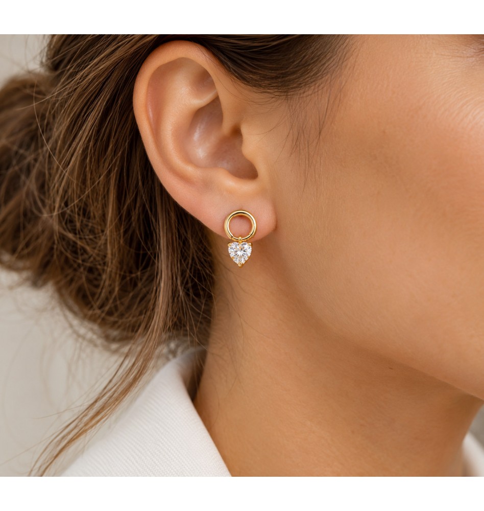 Pendientes de oro con corazón de circonita